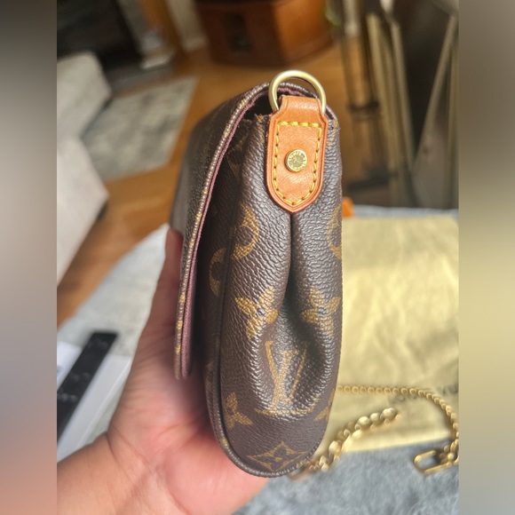 Louis Vuitton Favourite MM Monogram - Picture 3 of 13